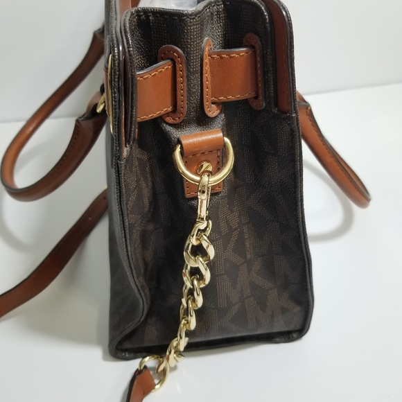 Michael Kors Hamilton bag w/cross body strap - Picture 6 of 12